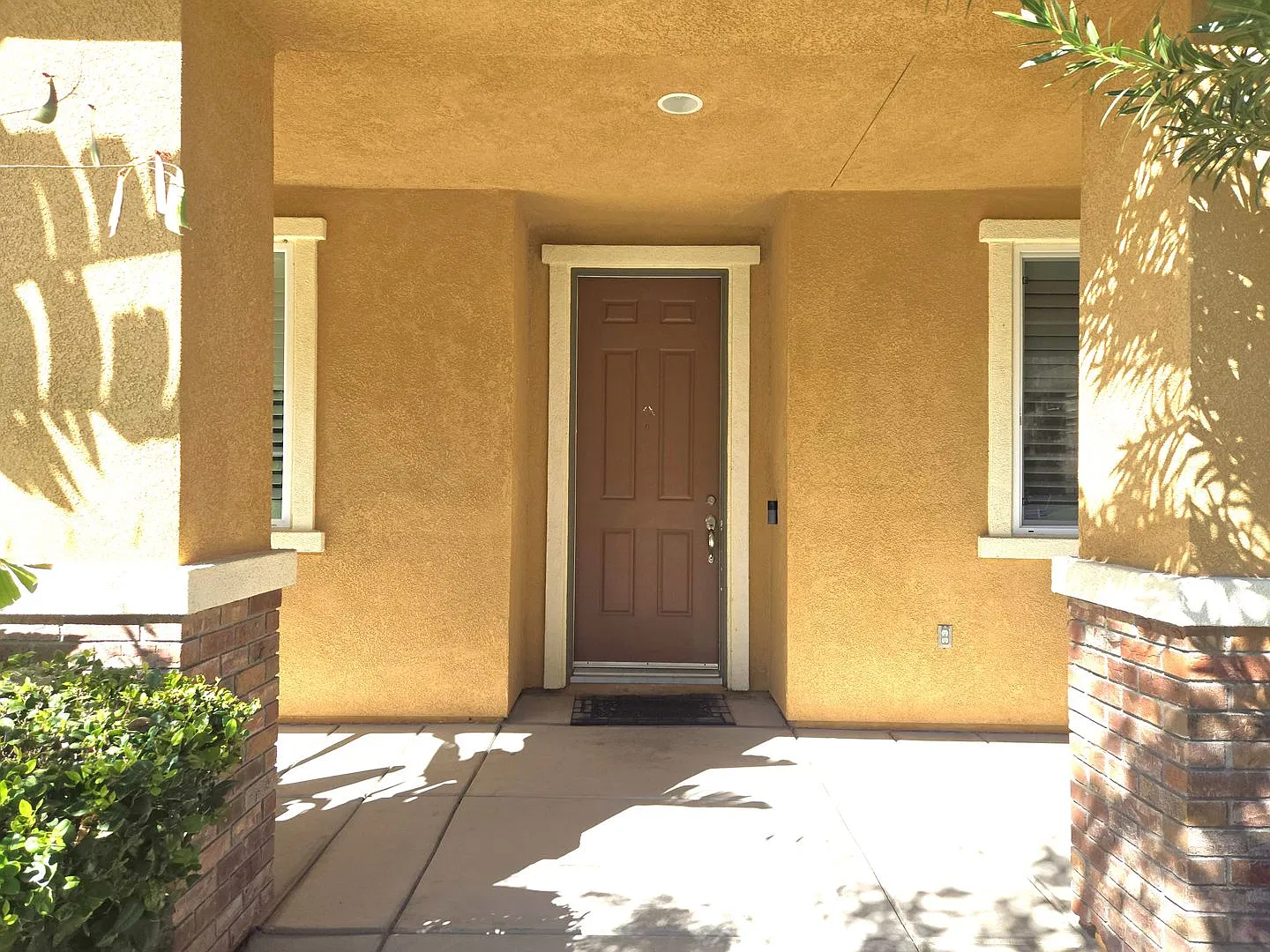 6 Bedroom Home in The Lakes in Menifee — Photo 3