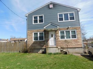 26 Dayton Rd, Bridgeport, CT 06606