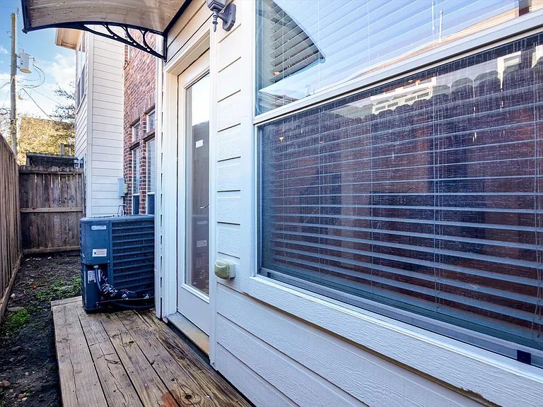 3414 Home St — Photo 14