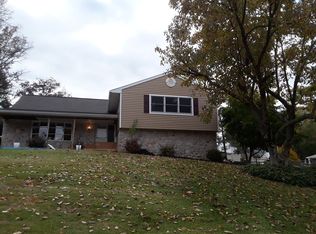 414 Pepper Rd, Huntingdon Valley, PA 19006