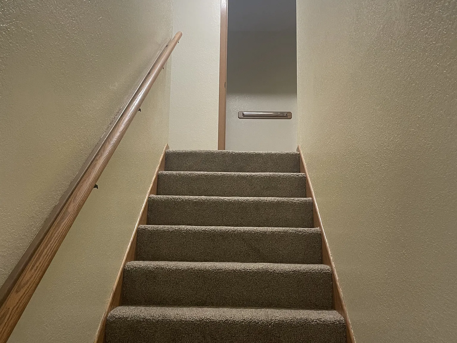1063 East Cascade Ave - 1 — Photo 4