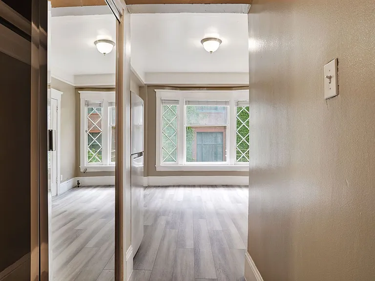 621 Taylor St — Photo 36
