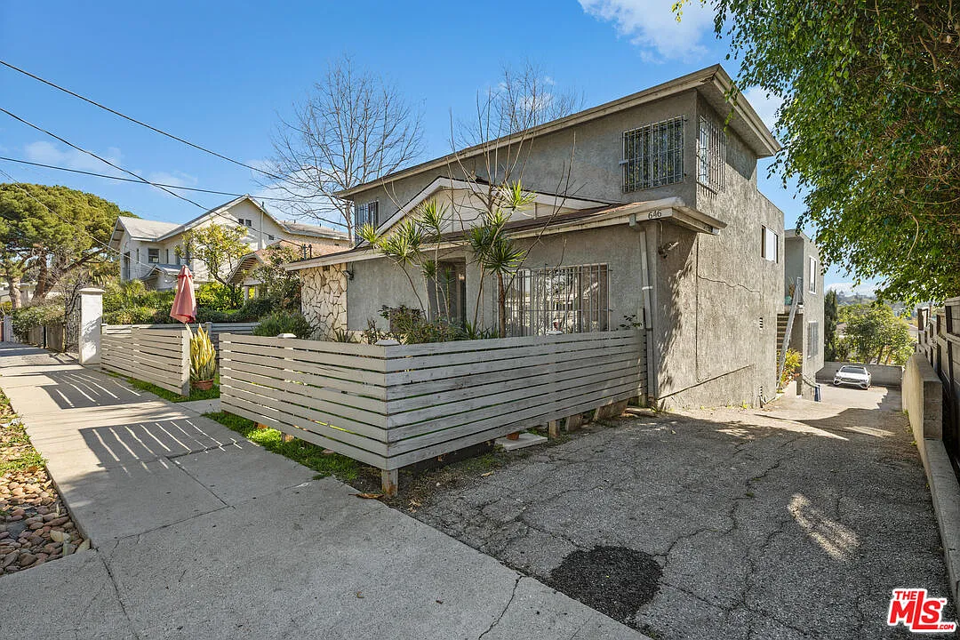1 bed, 1.0 bath, 750 sqft, $2,490 — Photo 3