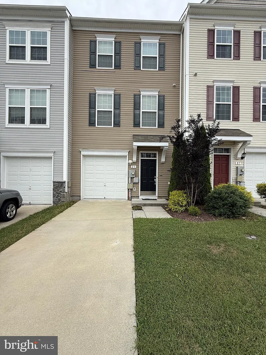 Building Photo - 23 Landis Ct