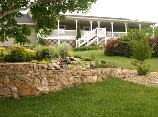 8332 Newport Rd, Catawba, VA 24070