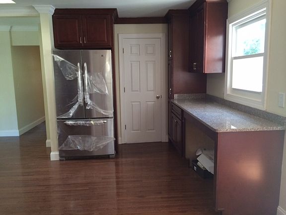 4th image of 1316 Anchor Ave