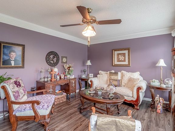 2nd image of 1806 Apex Dr