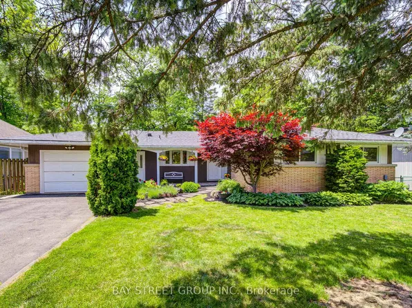 88 Marsdale Dr, Saint Catharines, ON L2T 3S9