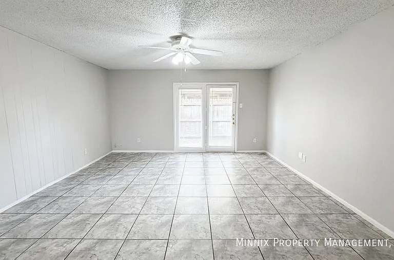 7303 Avenue X #103 — Photo 3
