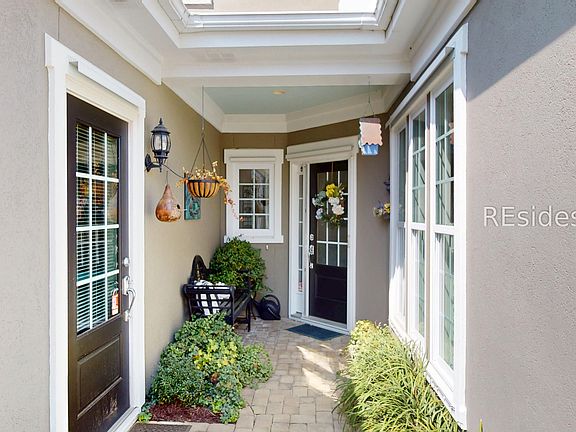 2nd image of 120 Spring Beauty Dr