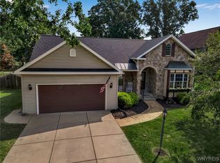 4795 Oakridge Ln, Lewiston, NY