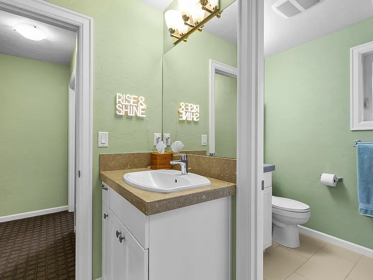 19178 Park Commons Dr — Photo 34
