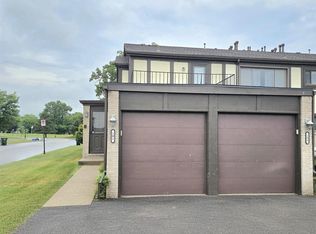 101 Country Club Dr, Saint Clair Shores, MI 48082
