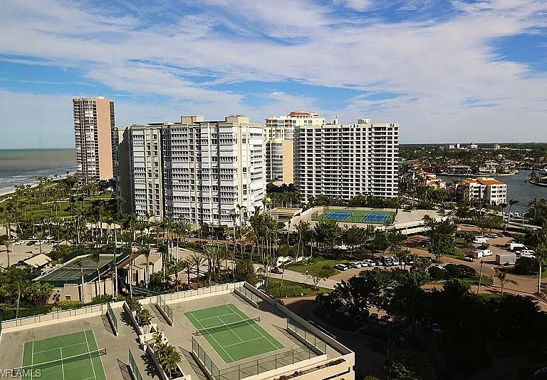 4251 Gulf Shore Blvd N #17A — Photo 28