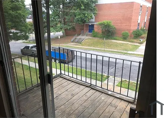 4304 Seminole Ave — Photo 12