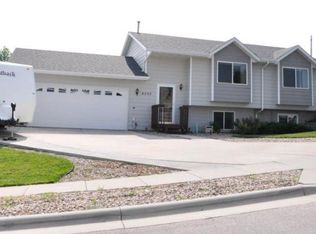 4202 Three Rivers Dr, Rapid City, SD 57701