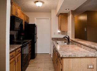 14 Rio Grande Cir APT 1, Florence, KY 41042