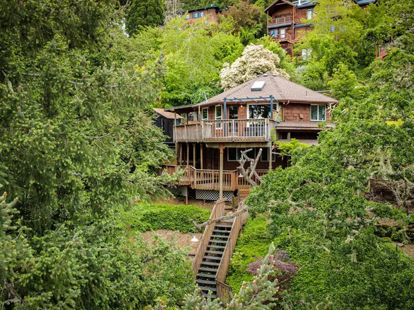 3725 Onyx St, Eugene, OR 97405