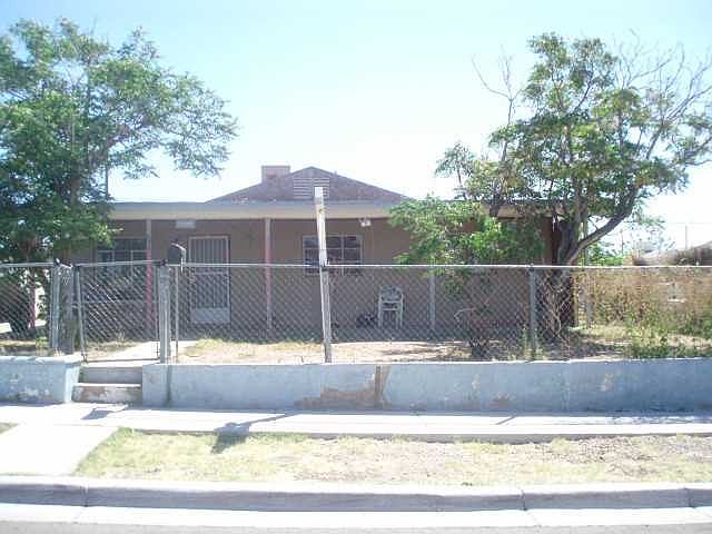1st image of 696 Santa Barbara Dr