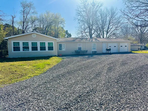 240 Lampley Cir, Springville, TN 38256