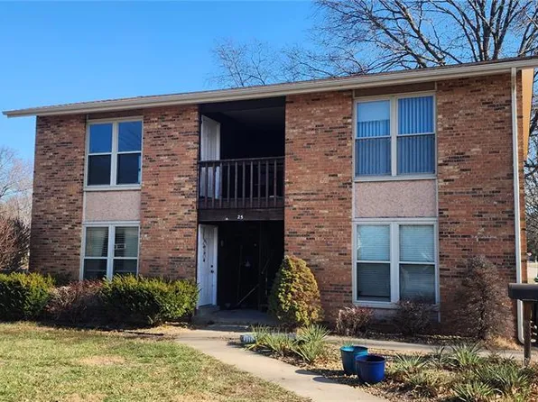 25 Blackburn Mnr, Millstadt, IL 62260