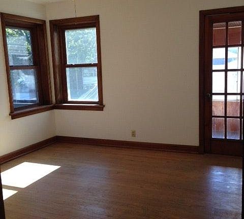5th image of 6344 Bancroft Ave #A