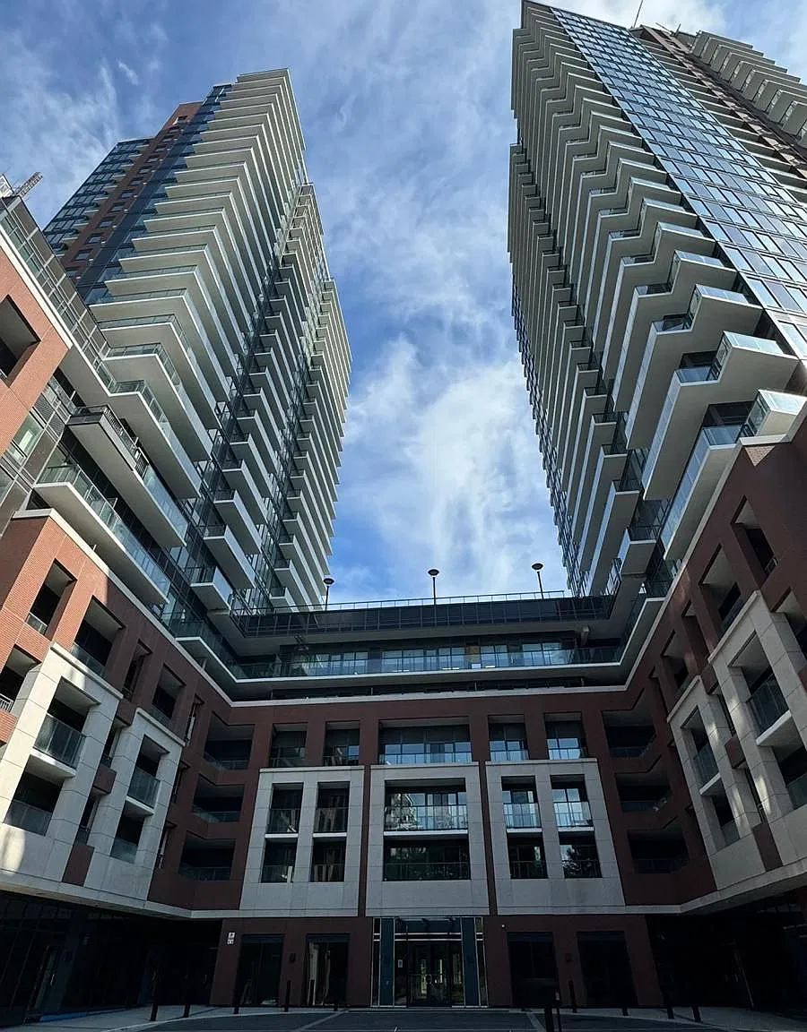 2 bed, $1,950 — Photo 1