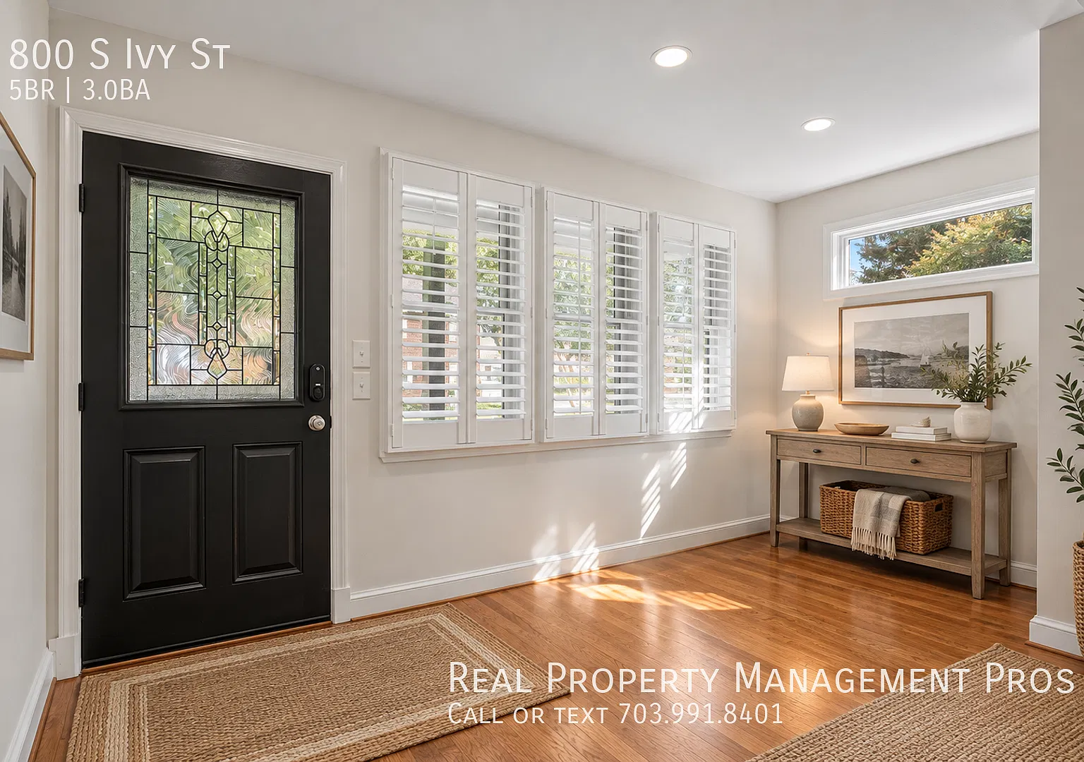 Beautifully Renovated 5BR/3BA in Alcova Heights! Gorgeous Kitchen, Bonus Spaces & Fantastic Locat... — Photo 2