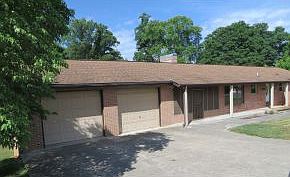 1st image of 500 White Oak Ln