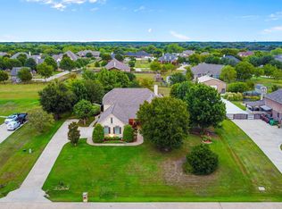 7909 Oak Creek Ln, Denton, TX 76208