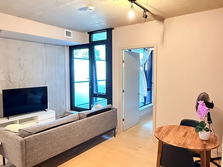 203 Catherine St #201 — Photo 3