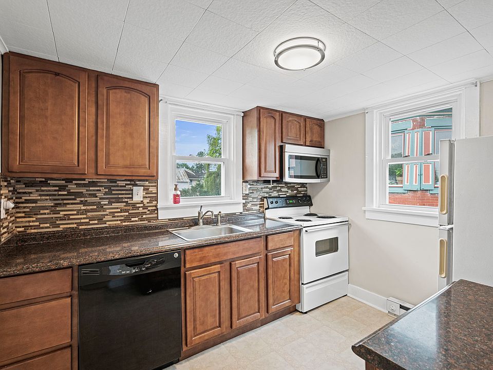 1st image of 6 E Main St Unit D