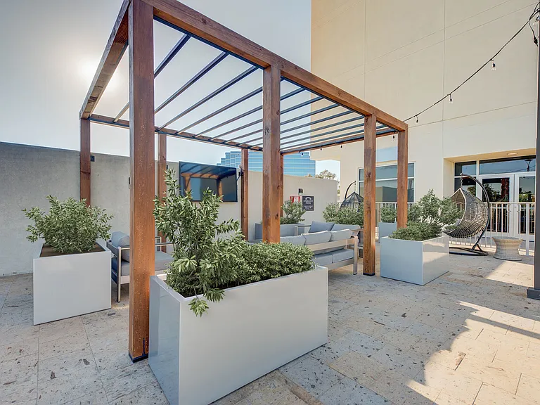 The Vue — Photo 8