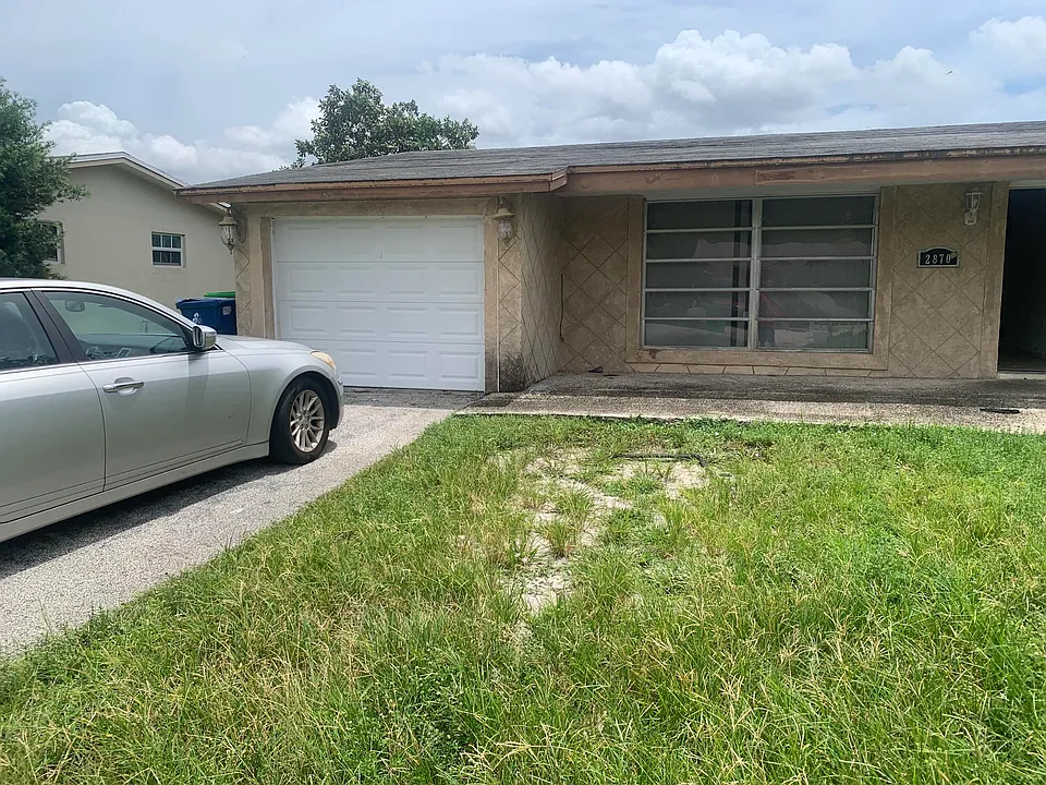 9640 SW 1st Pl