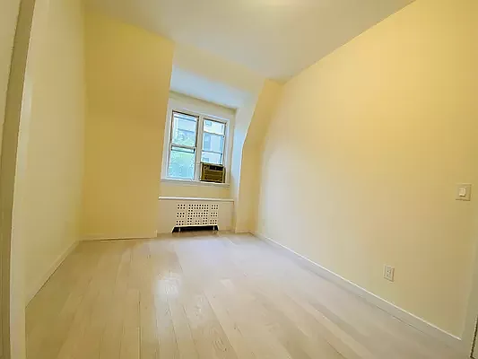 Rented by Aventana | media 9