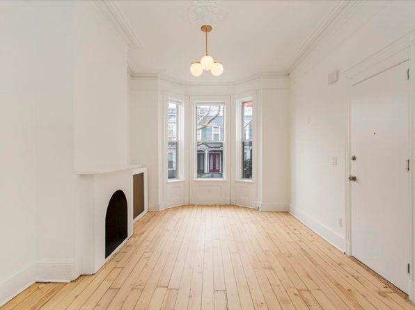 339 Ogden Ave #1R
