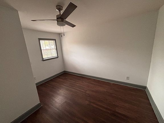 3rd image of 5217 Anastasia St