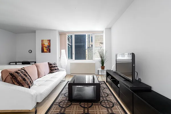 Sold by Compass | media 6