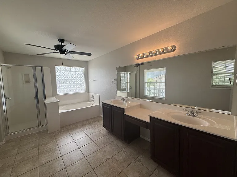 502 Constellation Dr — Photo 19