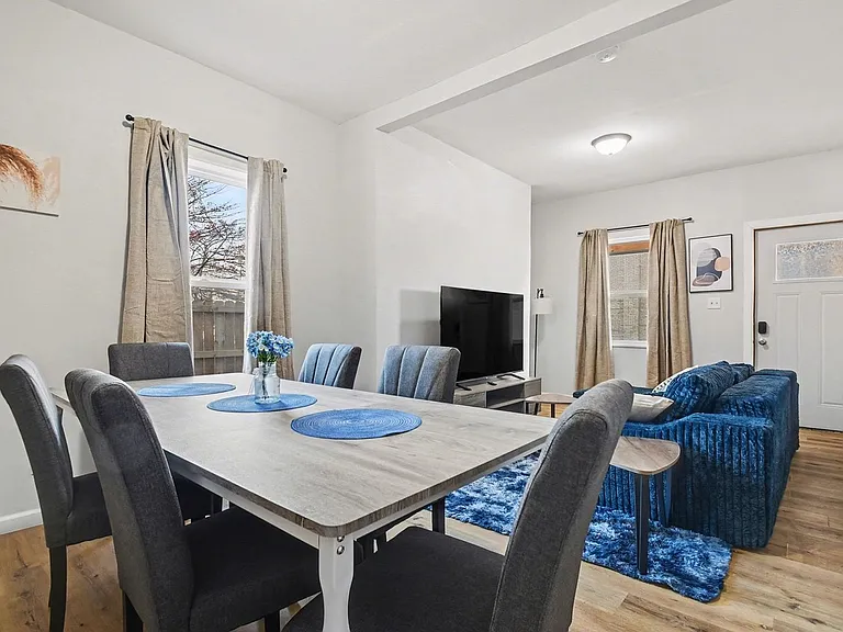 709 Napier St #1 — Photo 13