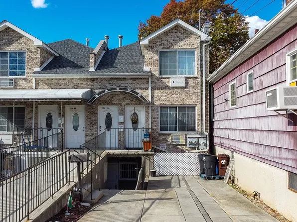 15055 14th Rd #1, Whitestone, NY 11357