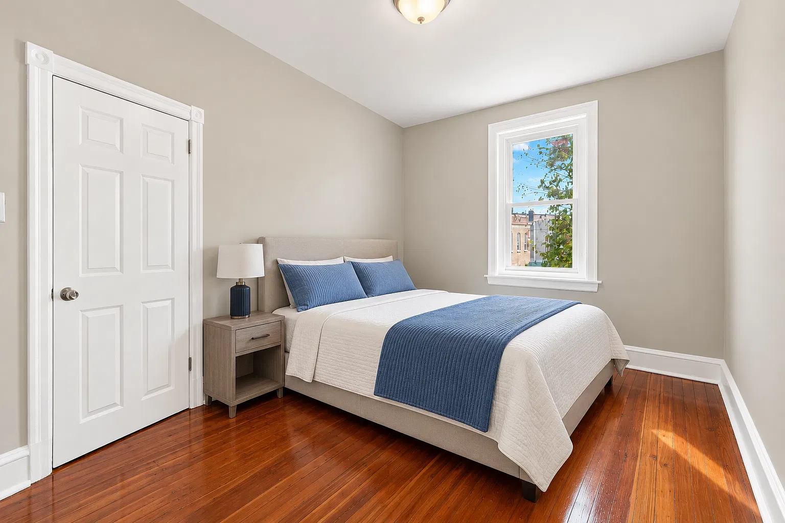 2 bed, $1,599 — Photo 2