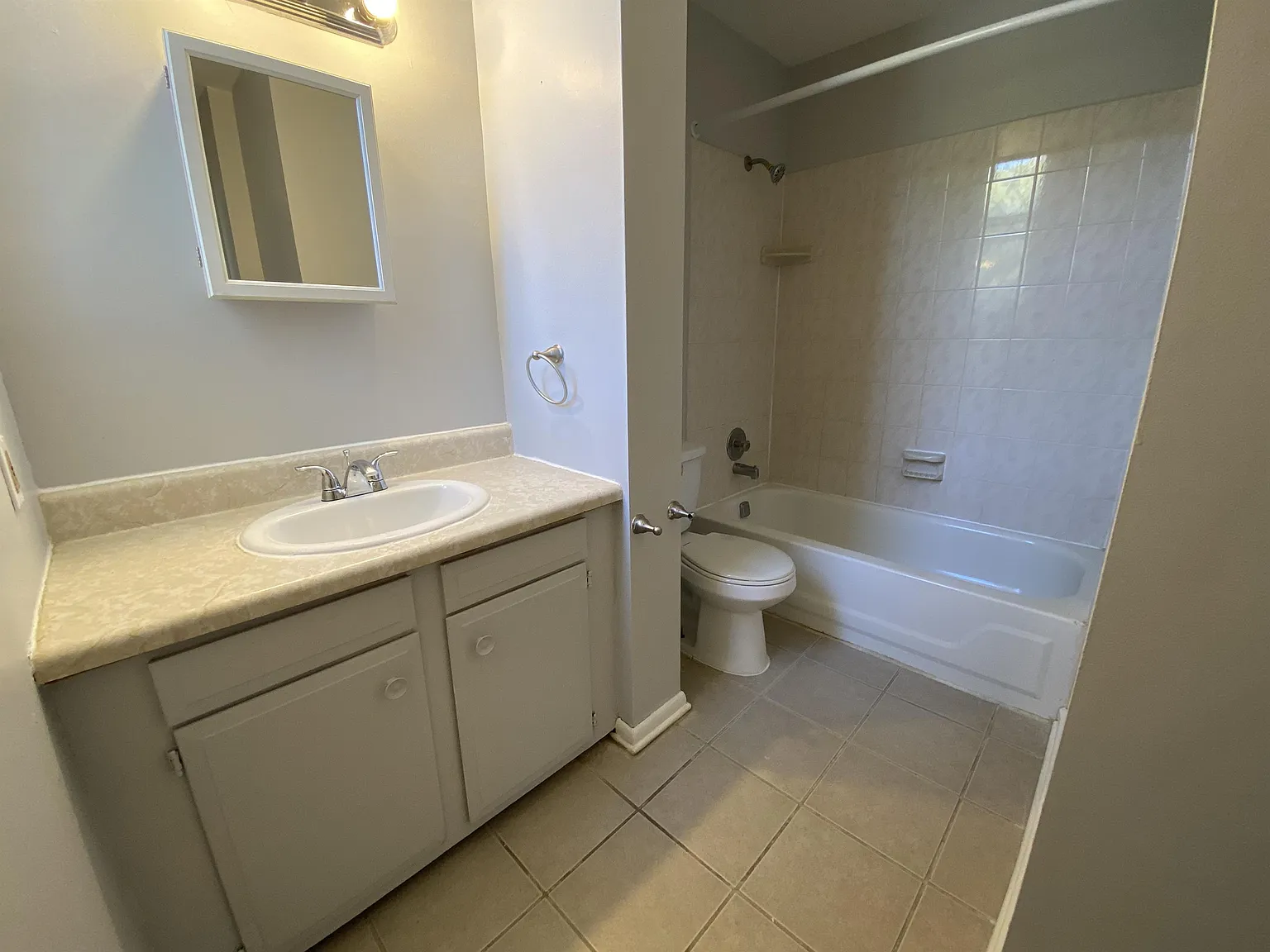 4406 Camden Ave — Photo 3