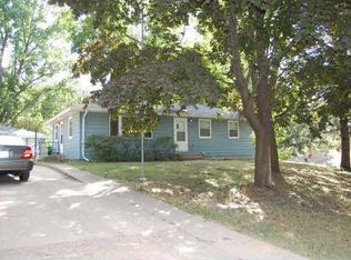 1700 Agate St, Saint Paul, MN 55117