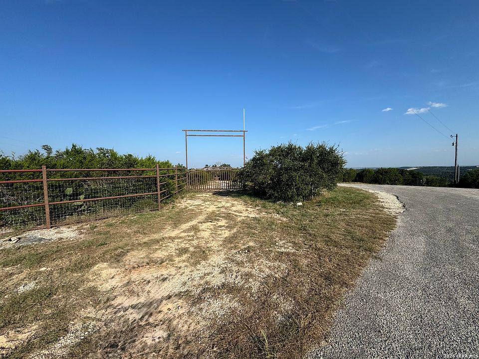 1st image of 1423 County Road 2744 LOT 409