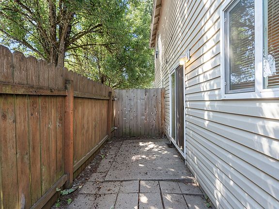 3rd image of 1936 SE 162nd Ave APT B