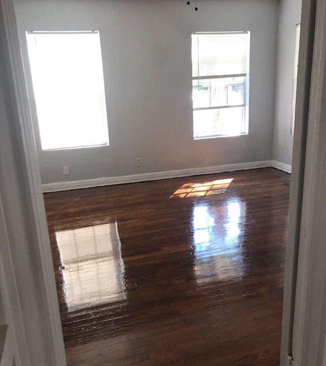 1st image of 3145 Willing Ave