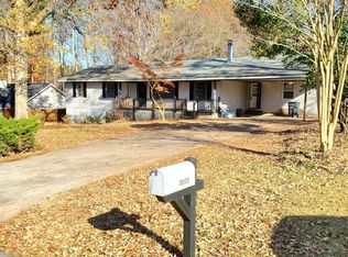 6406 Skyline Dr, Rex, GA 30273