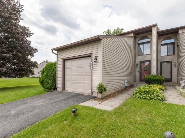 8453 Bubbling Springs Dr, Baldwinsville, NY 13027