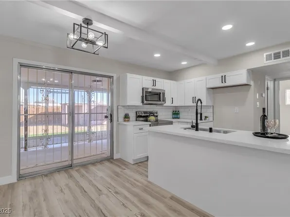 312 Princeton St, Las Vegas, NV 89107